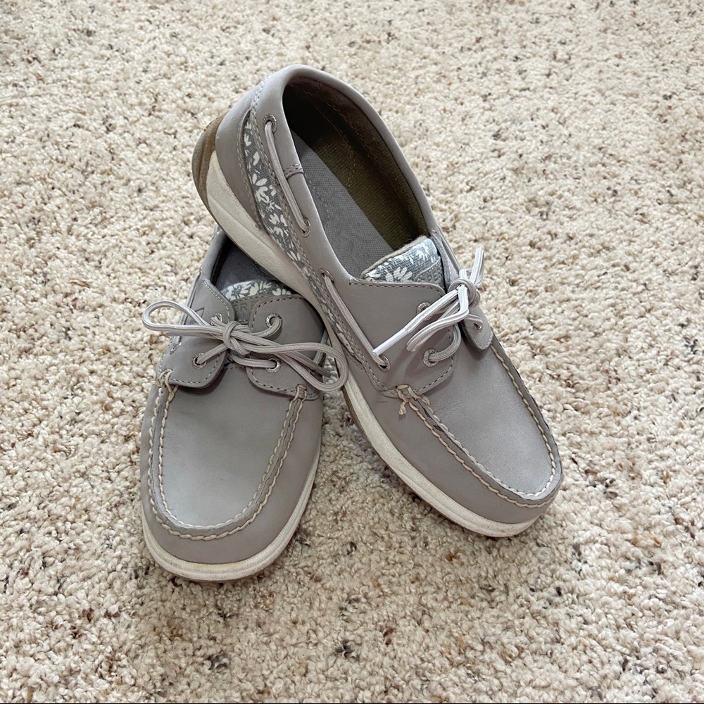 Sperry | Gray & White Floral Sperrys Slip Ons